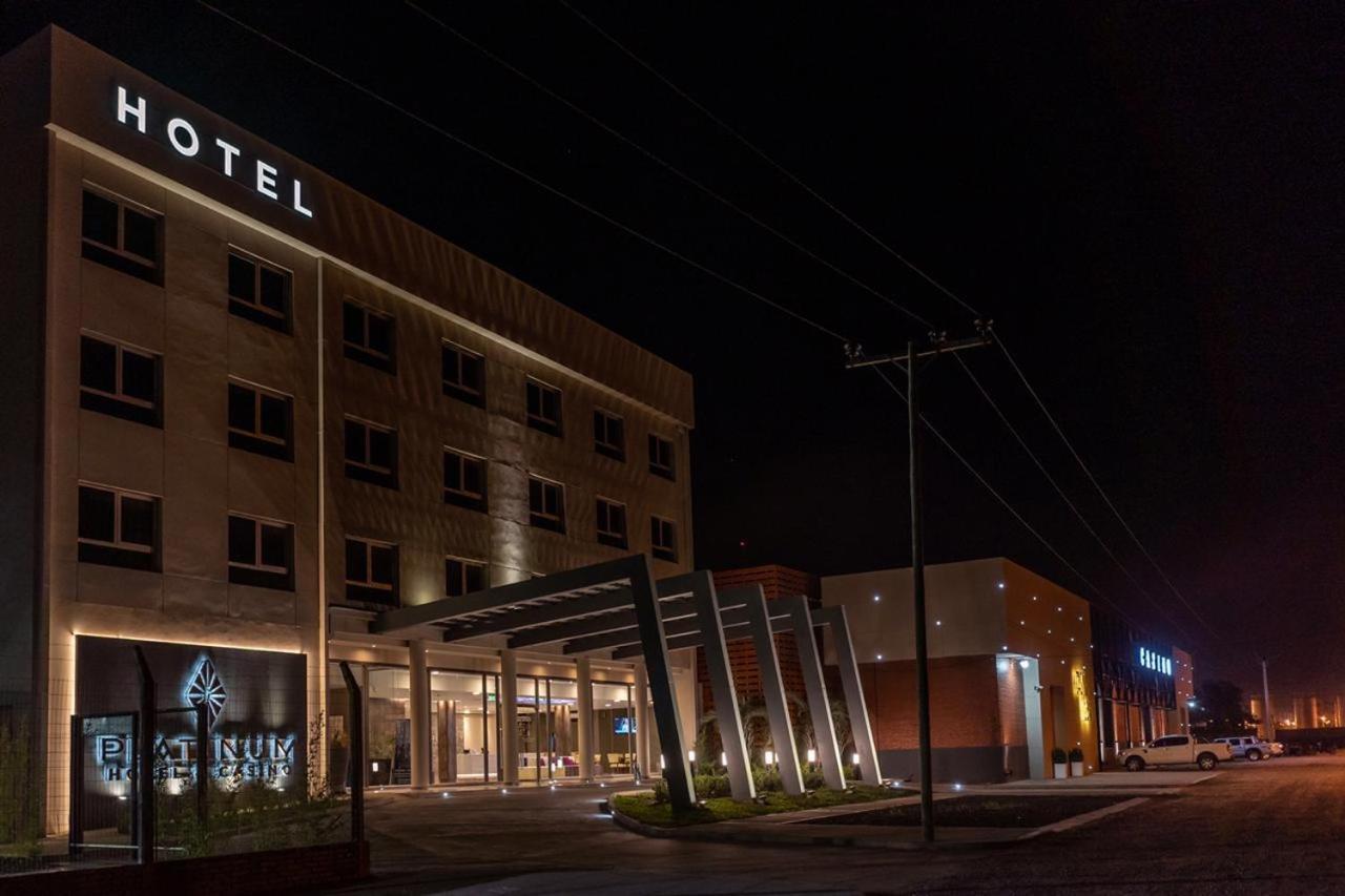 Platinum Casino Hotel 4*